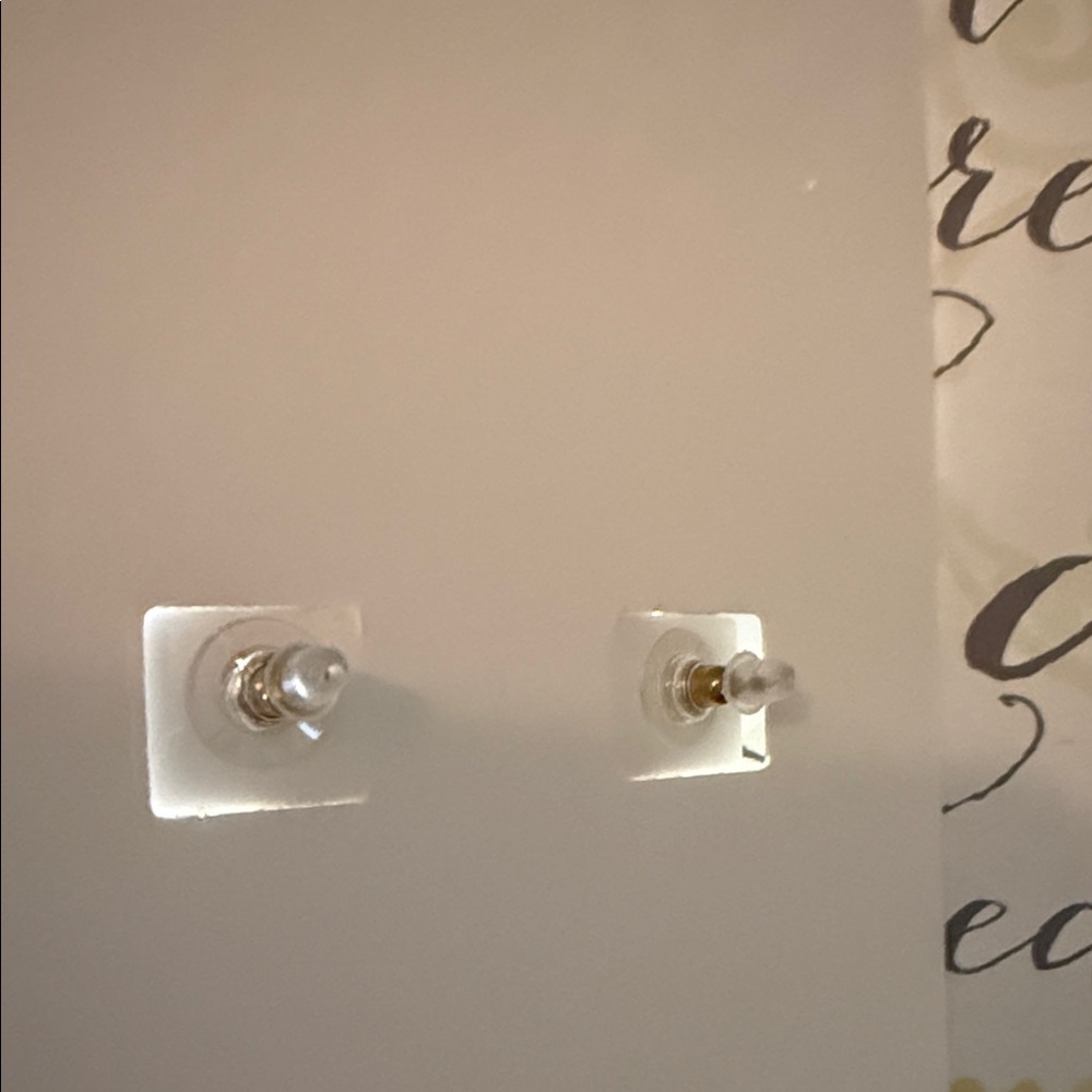 MarleyLilly Silver Floral Pearl-Accent Stud Earrings - Picture 3 of 4